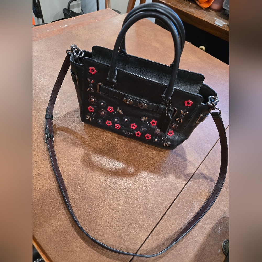BLAKE CARRYALL 25 IN NATURAL REFINED LEATHER WITH FLORAL APPLIQUE COACH F59450 - Picture 3 of 12